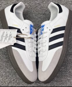 sneaker adidas sale​