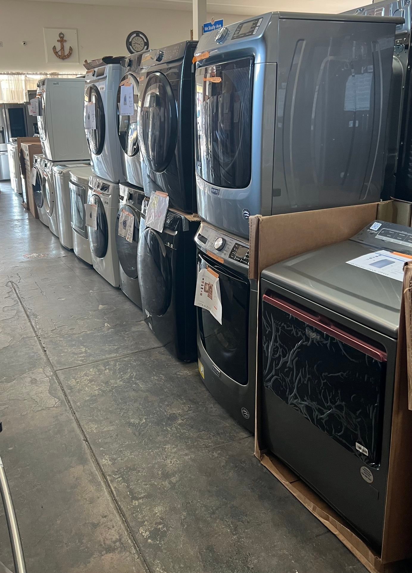 laundry machine washer